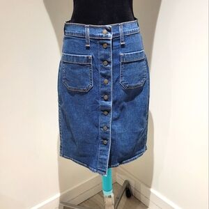 Levi's Women's Button Front Knee Length Stretch Denim Skirt 27 Blue Pockets